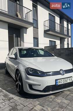 Хэтчбек Volkswagen e-Golf 2014 в Ужгороде