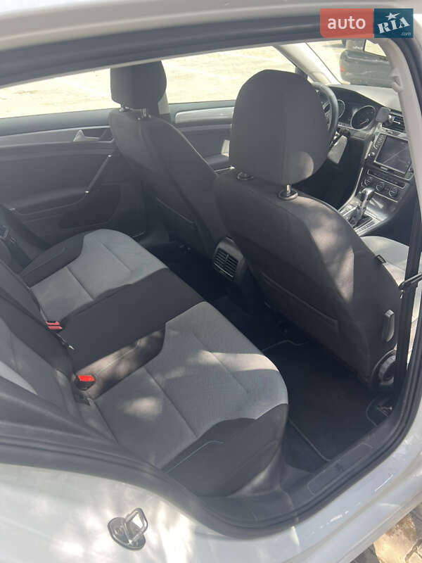 Хэтчбек Volkswagen e-Golf 2014 в Ровно