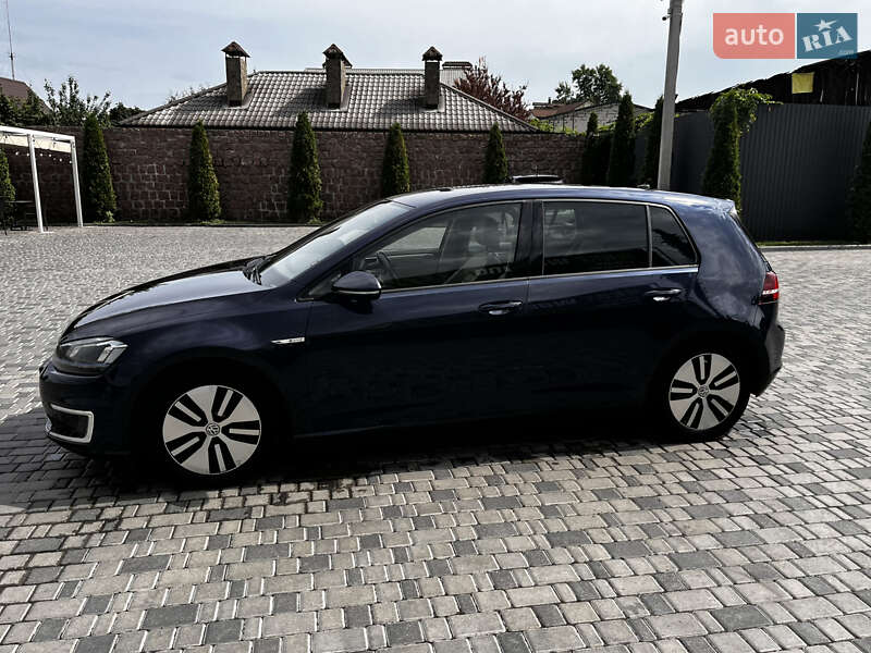 Хетчбек Volkswagen e-Golf 2015 в Кропивницькому