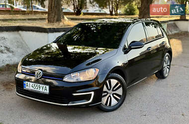 Хэтчбек Volkswagen e-Golf 2015 в 