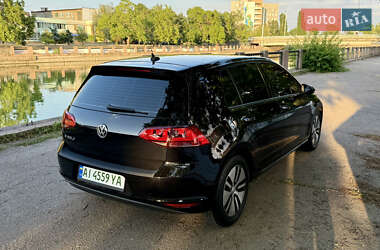 Хэтчбек Volkswagen e-Golf 2015 в 