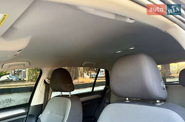 Хэтчбек Volkswagen e-Golf 2015 в 