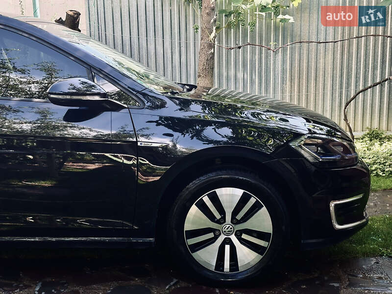 Хэтчбек Volkswagen e-Golf 2020 в Мукачево