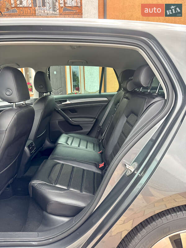 Хэтчбек Volkswagen e-Golf 2019 в Самборе