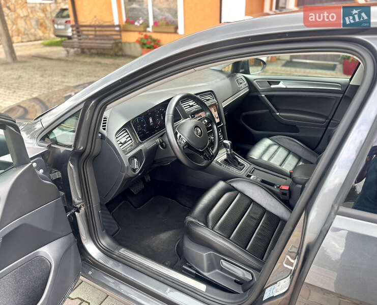 Хэтчбек Volkswagen e-Golf 2019 в Самборе