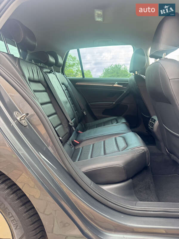 Хэтчбек Volkswagen e-Golf 2019 в Самборе