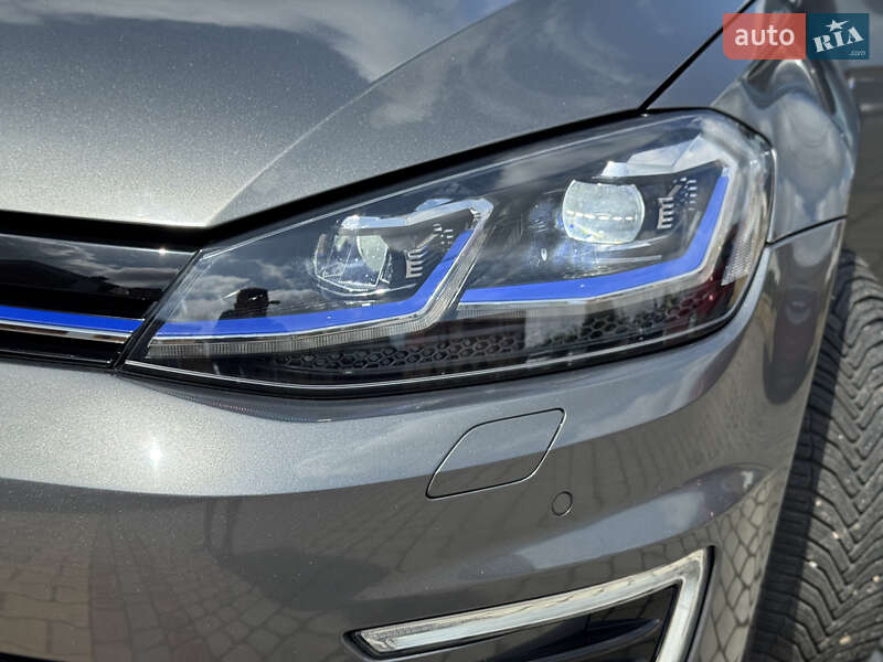 Хэтчбек Volkswagen e-Golf 2019 в Самборе