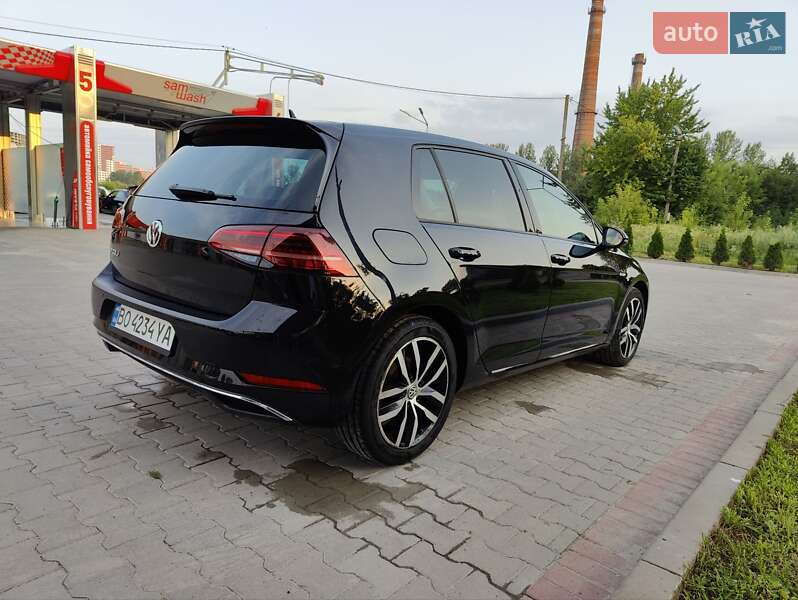 Хэтчбек Volkswagen e-Golf 2019 в Тернополе фото 3 Хэтчбек Volkswagen e-Golf 2019 в Тернополе