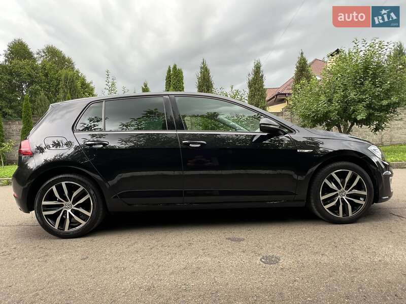 Хэтчбек Volkswagen e-Golf 2019 в Ровно