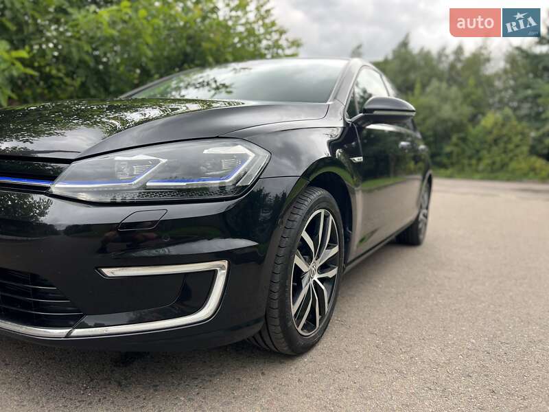 Хэтчбек Volkswagen e-Golf 2019 в Ровно