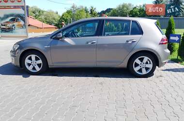 Хэтчбек Volkswagen e-Golf 2015 в Черновцах