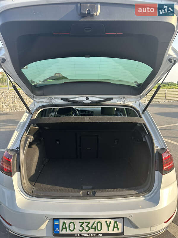 Хетчбек Volkswagen e-Golf 2018 в Мукачевому