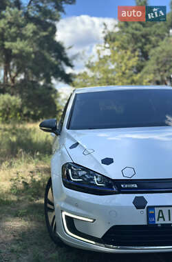 Хетчбек Volkswagen e-Golf 2014 в Черкасах