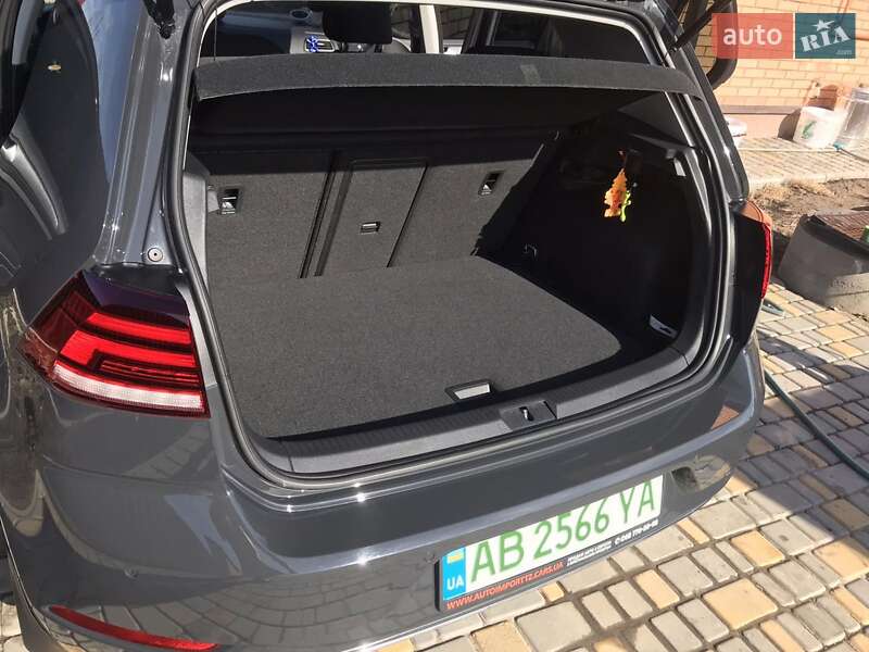 Volkswagen e-Golf 2020