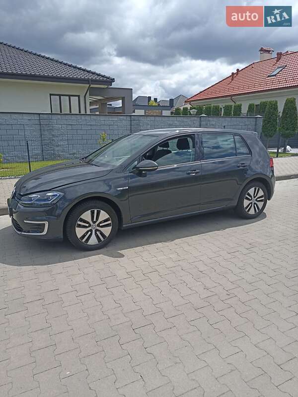 Хетчбек Volkswagen e-Golf 2020 в Рівному
