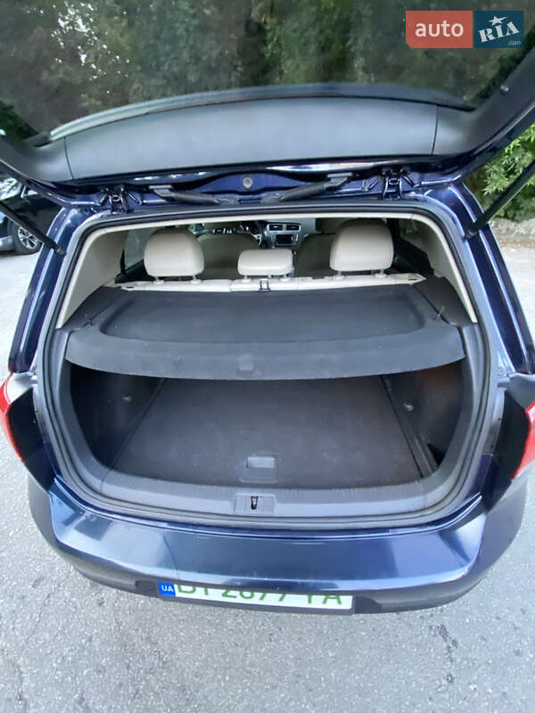 Хетчбек Volkswagen e-Golf 2015 в Полтаві