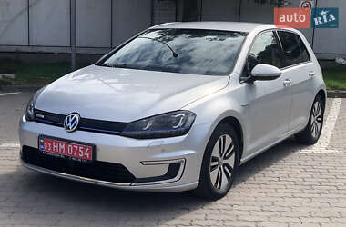 Хетчбек Volkswagen e-Golf 2015 в Рівному