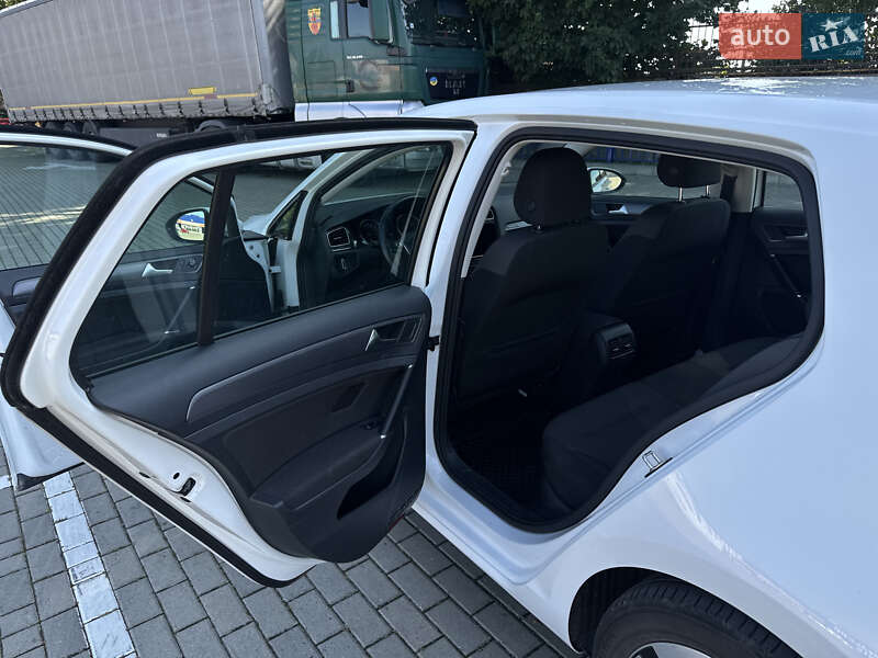 Хетчбек Volkswagen e-Golf 2018 в Тернополі