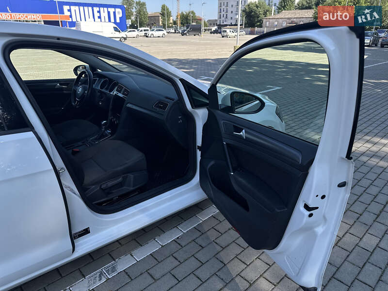 Хетчбек Volkswagen e-Golf 2018 в Тернополі