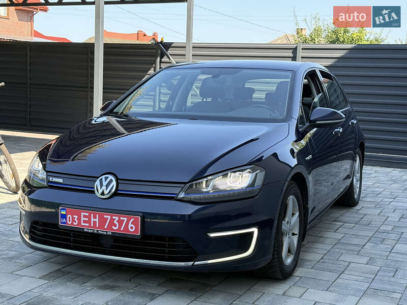 Volkswagen e-Golf 2015