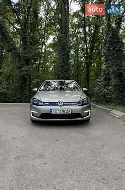 Хэтчбек Volkswagen e-Golf 2017 в Харькове