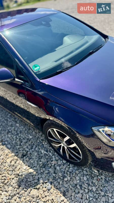 Хэтчбек Volkswagen e-Golf 2019 в Калуше