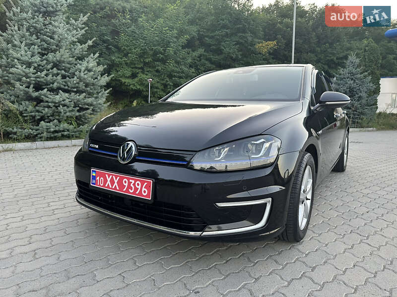 Хэтчбек Volkswagen e-Golf 2015 в Могилев-Подольске фото 15 Хэтчбек Volkswagen e-Golf 2015 в Могилев-Подольске