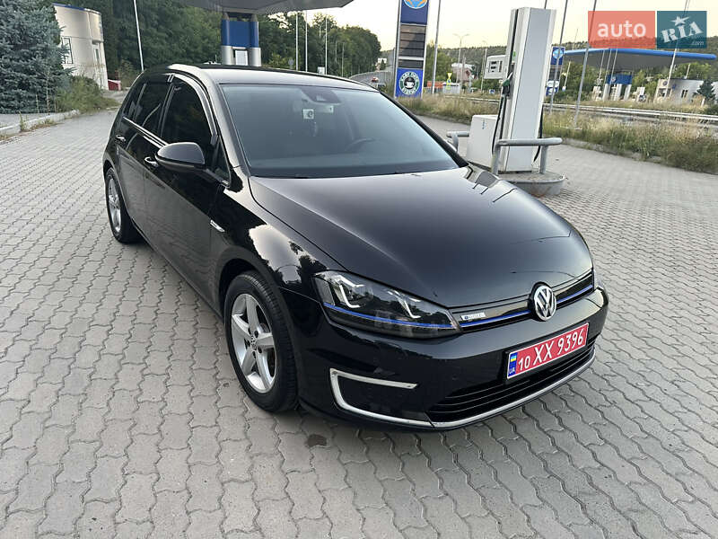 Хэтчбек Volkswagen e-Golf 2015 в Могилев-Подольске фото 19 Хэтчбек Volkswagen e-Golf 2015 в Могилев-Подольске