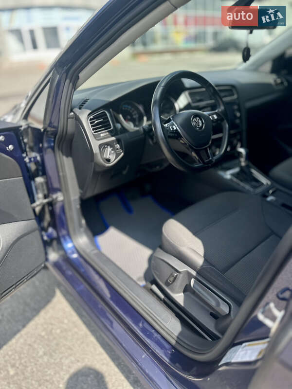 Хетчбек Volkswagen e-Golf 2019 в Харкові