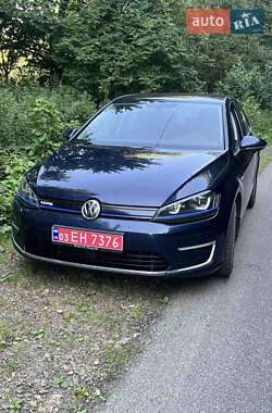 Хетчбек Volkswagen e-Golf 2015 в Косові