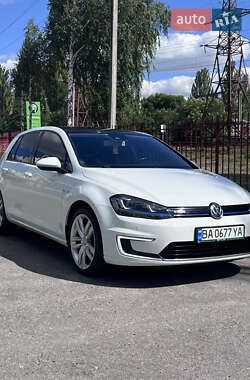 Хэтчбек Volkswagen e-Golf 2014 в Кропивницком