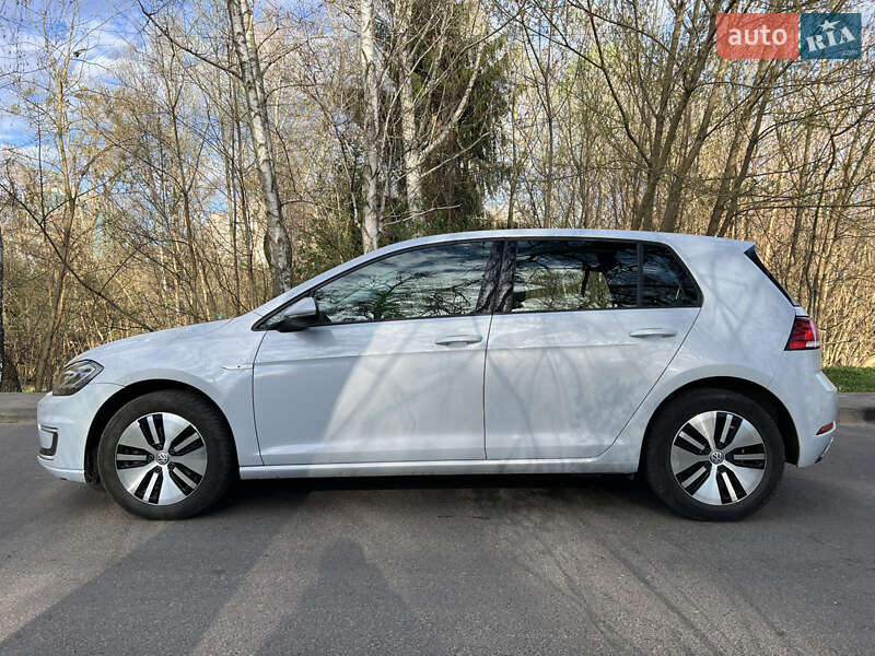 Хэтчбек Volkswagen e-Golf 2018 в Луцке