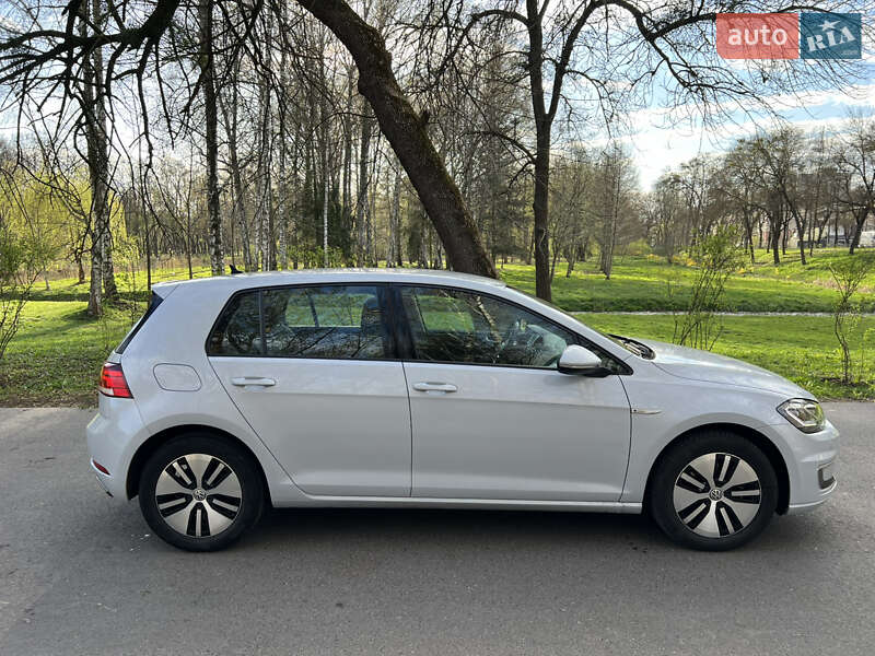 Хэтчбек Volkswagen e-Golf 2018 в Луцке