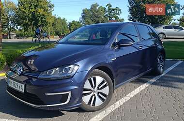 Хэтчбек Volkswagen e-Golf 2016 в Коростене