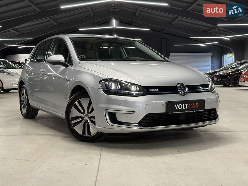 Volkswagen e-Golf 2015