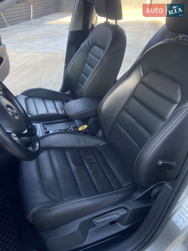 Хэтчбек Volkswagen e-Golf 2017 в Кривом Роге фото 12 Хэтчбек Volkswagen e-Golf 2017 в Кривом Роге