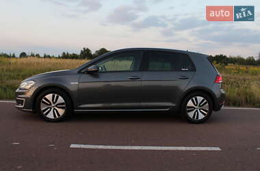 Хетчбек Volkswagen e-Golf 2017 в Києві