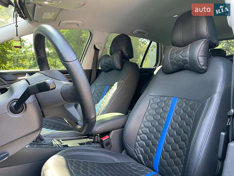 Хетчбек Volkswagen e-Golf 2017 в Києві