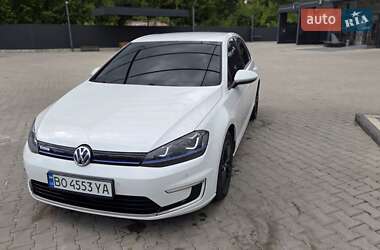 Хэтчбек Volkswagen e-Golf 2014 в Черновцах