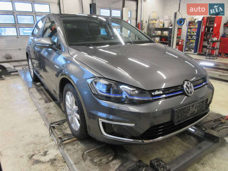 Хетчбек Volkswagen e-Golf 2018 в Кривому Розі