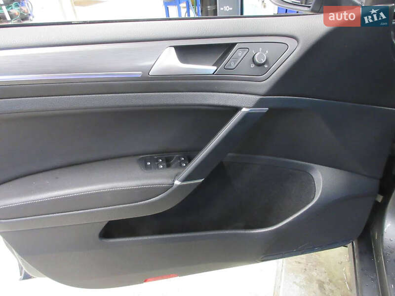 Хетчбек Volkswagen e-Golf 2018 в Кривому Розі