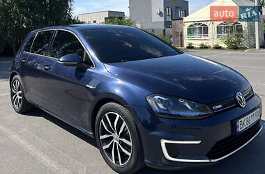Хэтчбек Volkswagen e-Golf 2014 в Здолбунове