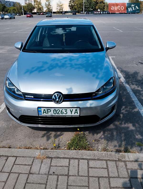 Хэтчбек Volkswagen e-Golf 2015 в Запорожье фото 3 Хэтчбек Volkswagen e-Golf 2015 в Запорожье