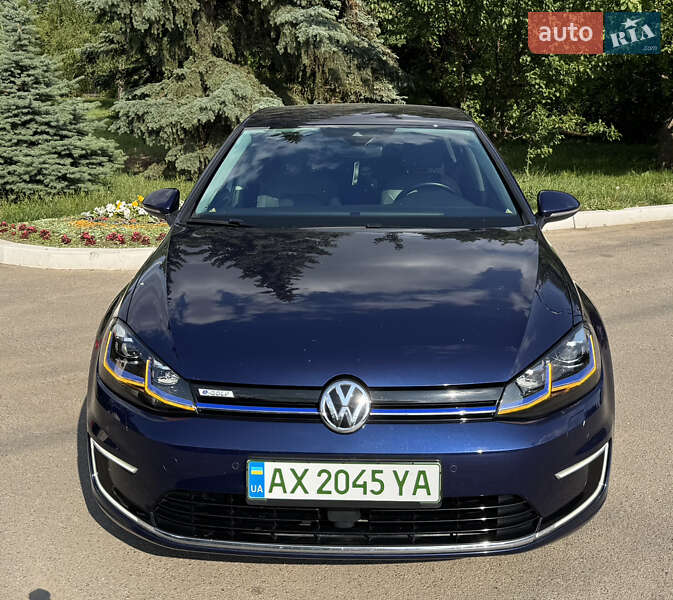 Хэтчбек Volkswagen e-Golf 2018 в Чугуеве