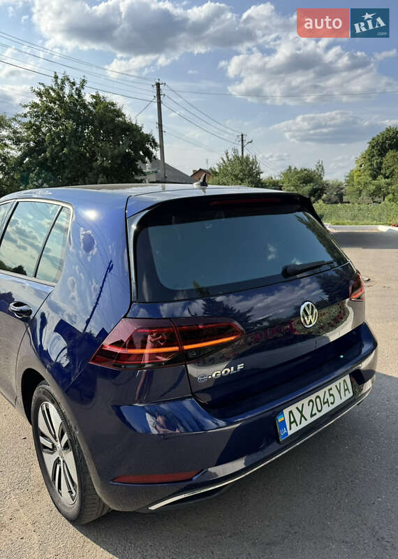 Хэтчбек Volkswagen e-Golf 2018 в Чугуеве