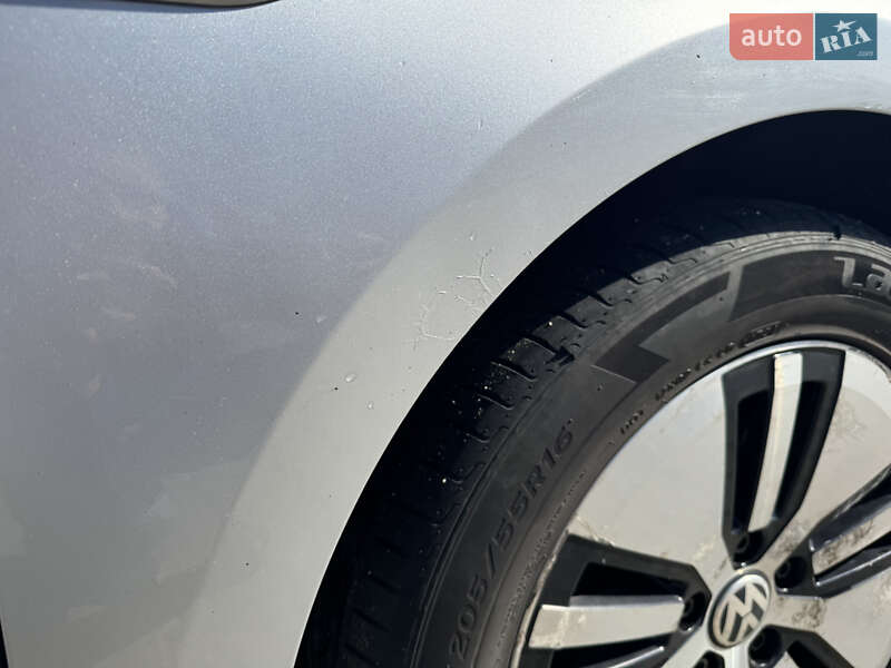Хетчбек Volkswagen e-Golf 2014 в Хмельницькому