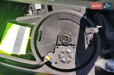 Хэтчбек Volkswagen e-Golf 2015 в Запорожье