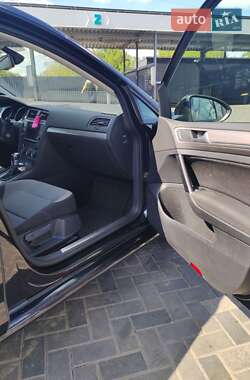 Хэтчбек Volkswagen e-Golf 2015 в Запорожье