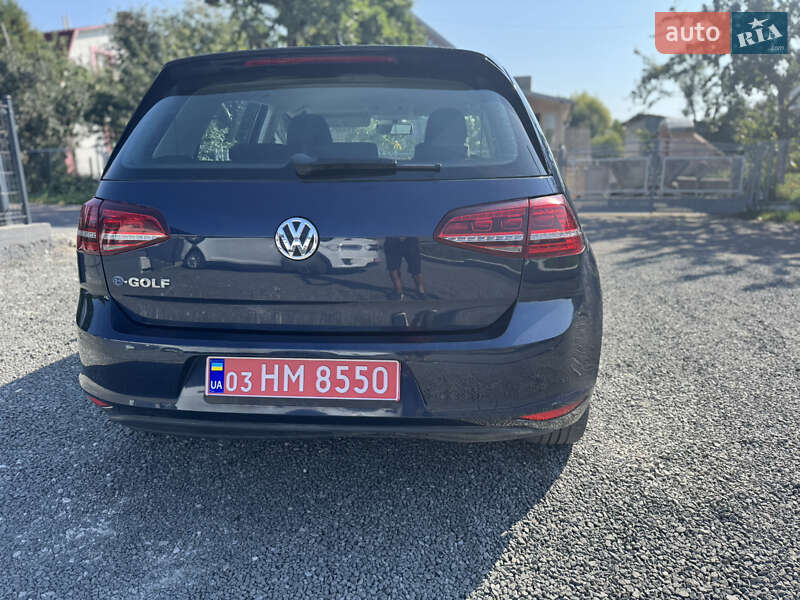 Хетчбек Volkswagen e-Golf 2015 в Рівному