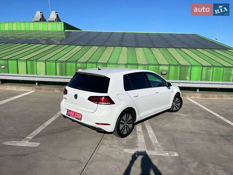 Хетчбек Volkswagen e-Golf 2020 в Києві